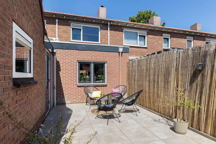 Foto 27 van Ribesstraat 3