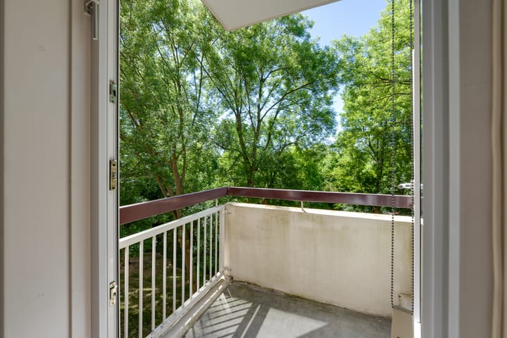 Foto 18 van Van Nijenrodeweg 736