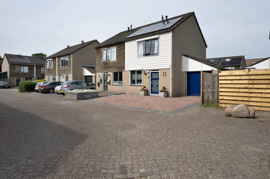 Foto 1 van Torenvalk 124