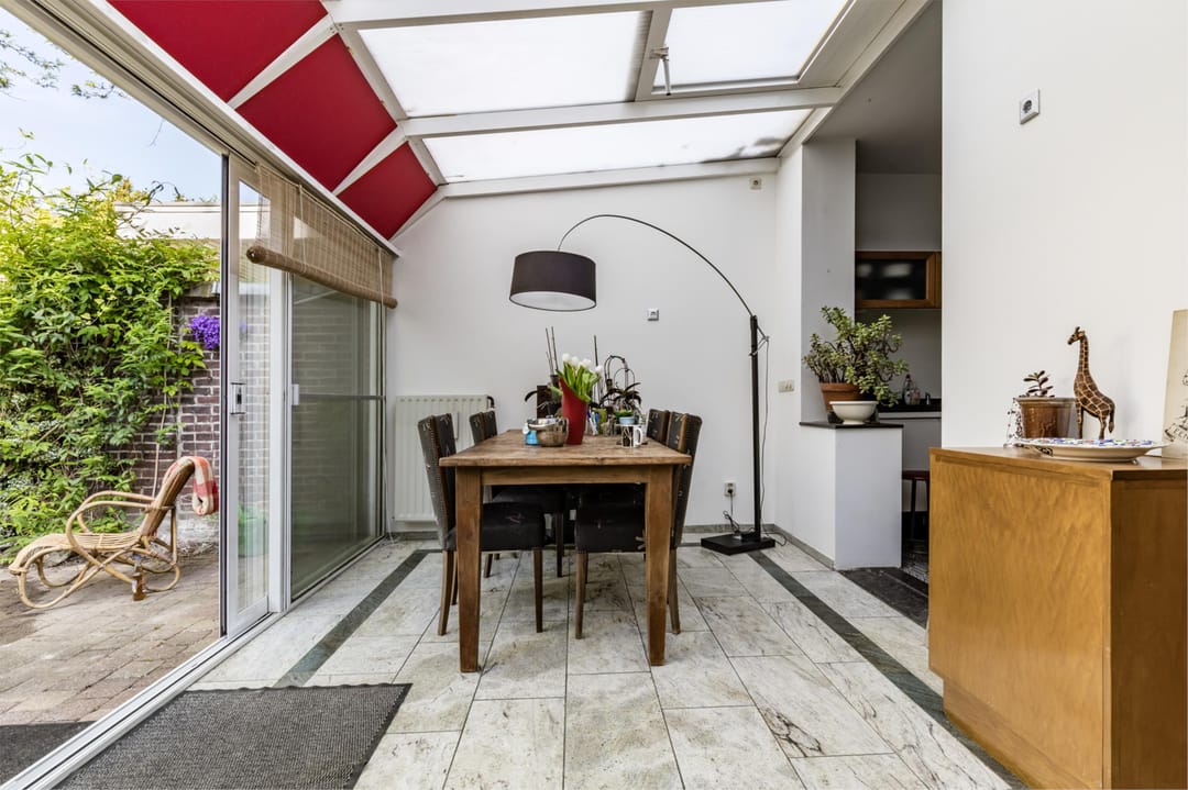 Photo 13 of Sint Nicolaasstraat 60