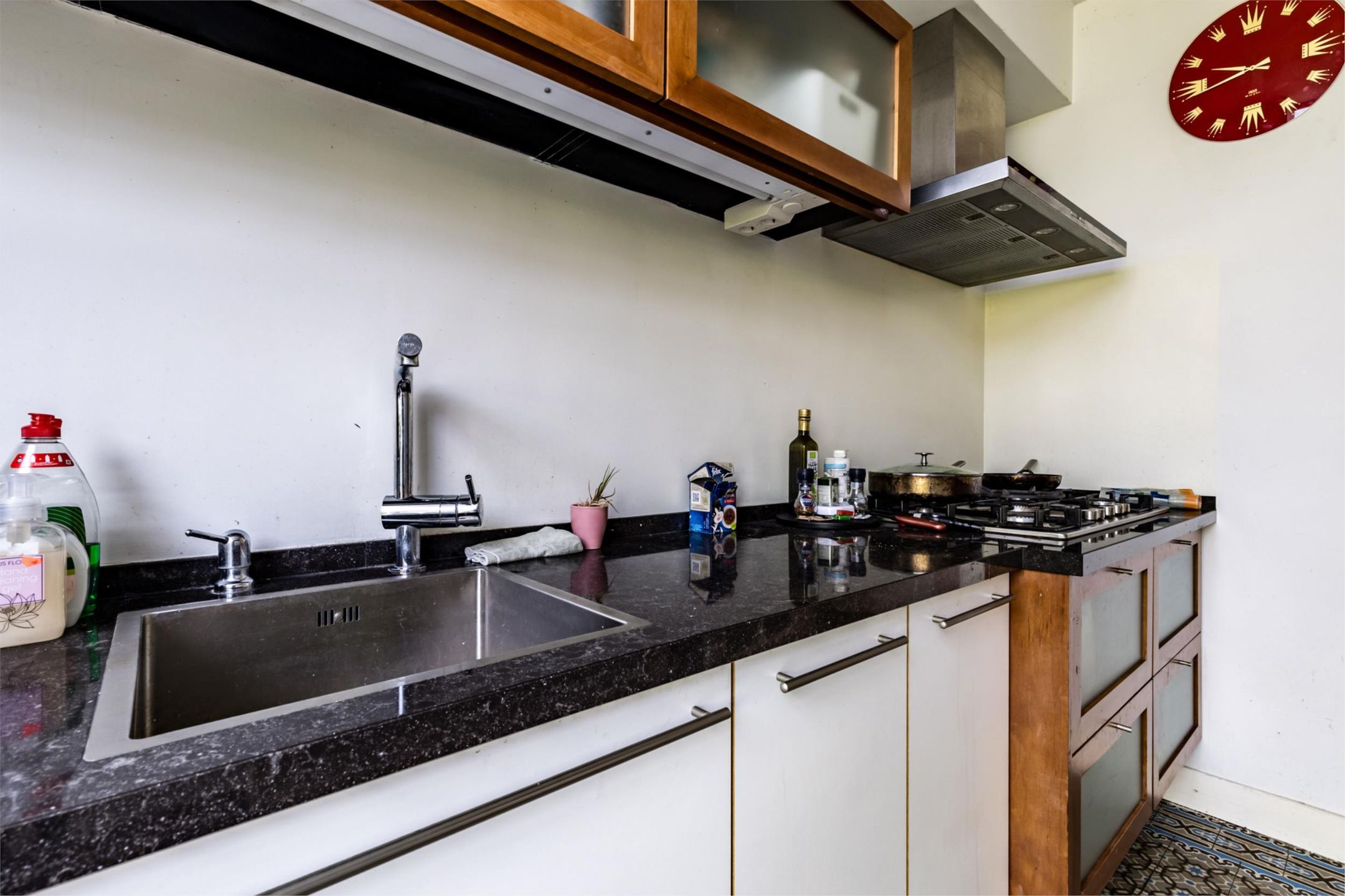 Photo 15 of Sint Nicolaasstraat 60