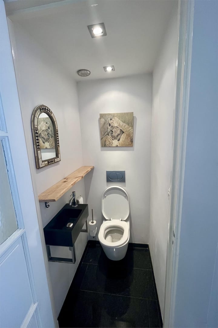 Photo 22 of Sint Nicolaasstraat 60