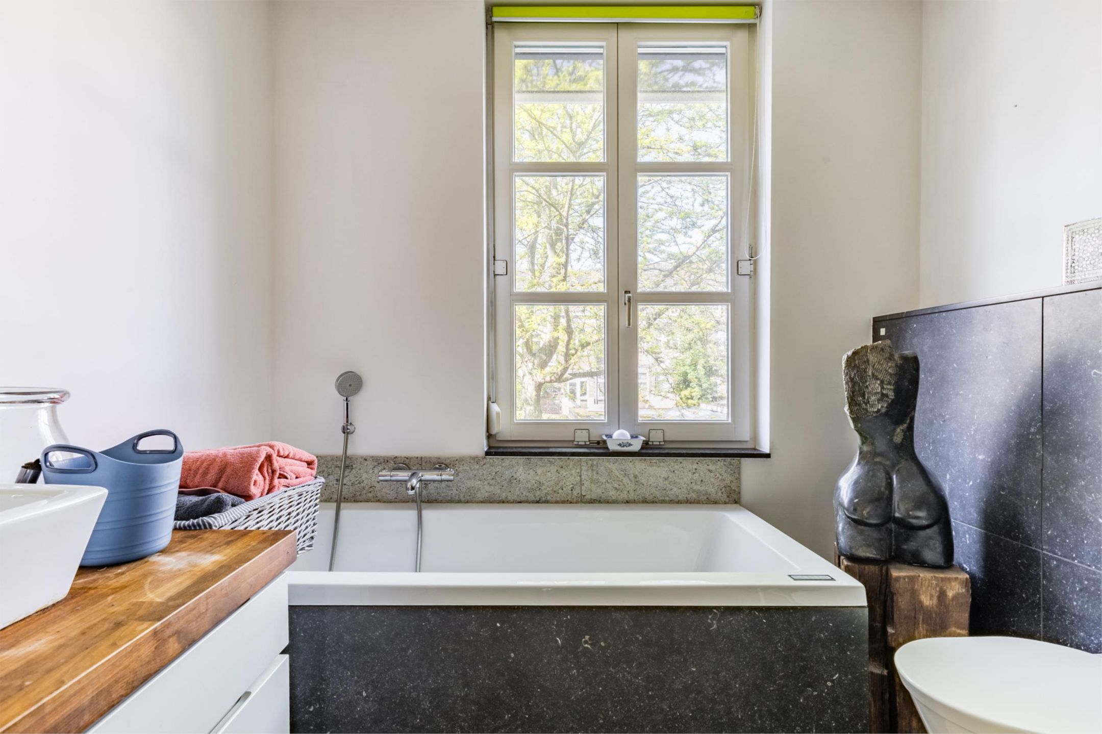 Photo 30 of Sint Nicolaasstraat 60