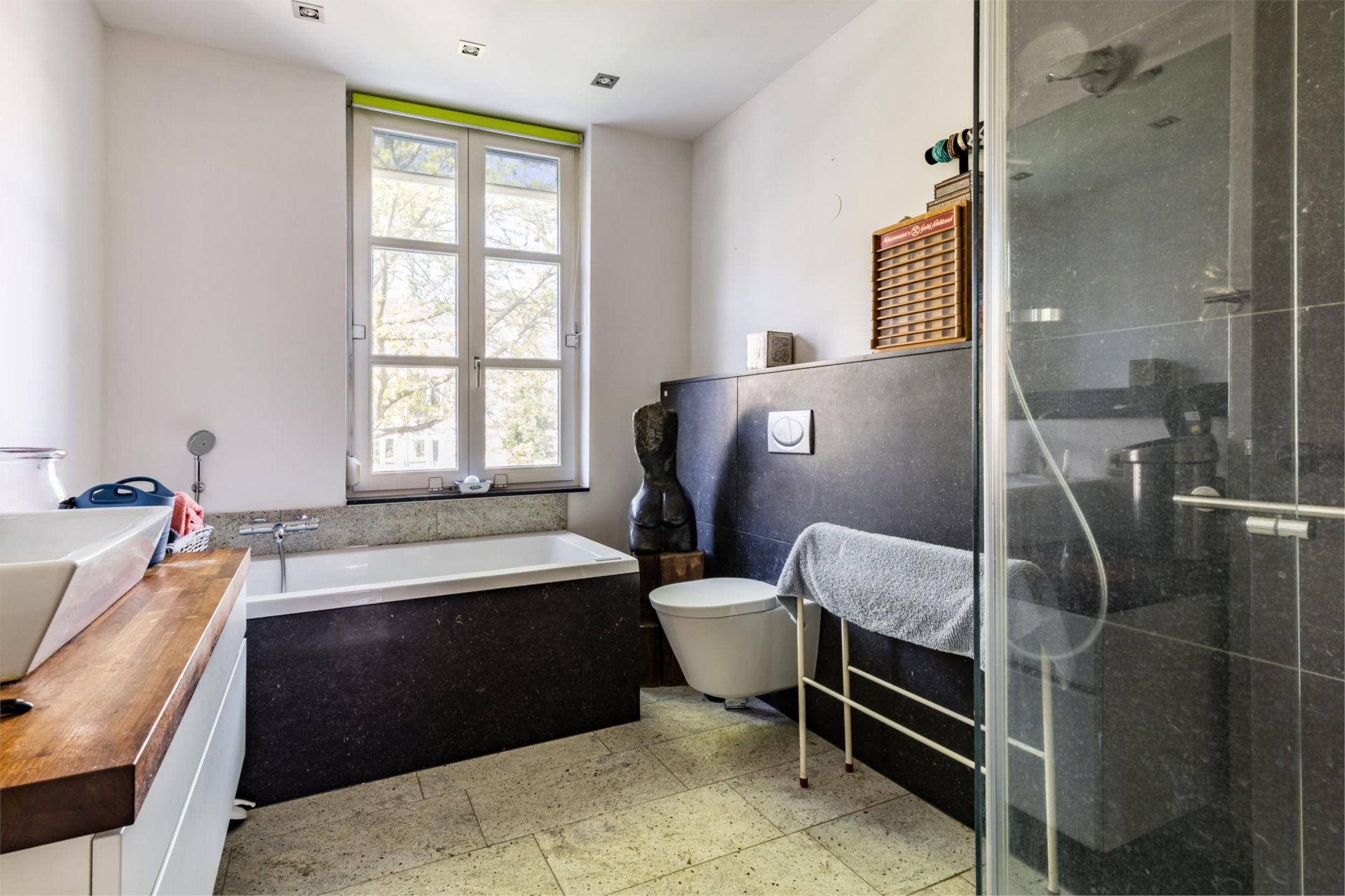 Photo 33 of Sint Nicolaasstraat 60