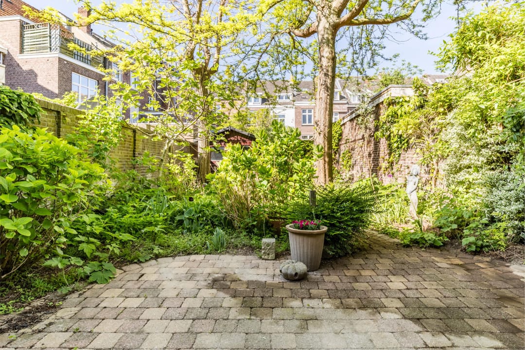 Photo 41 of Sint Nicolaasstraat 60