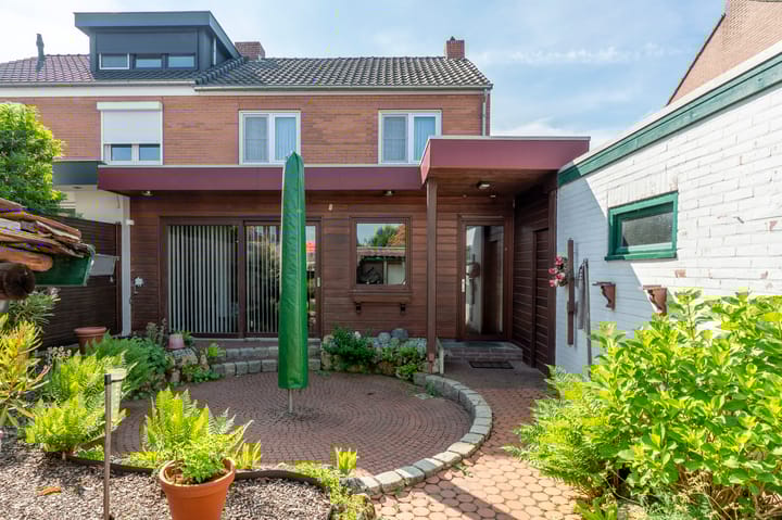 Foto 24 van Meishagerstraat 21