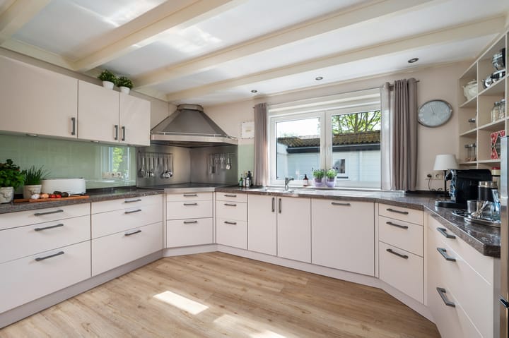 Foto 13 van Manegelaantje 6