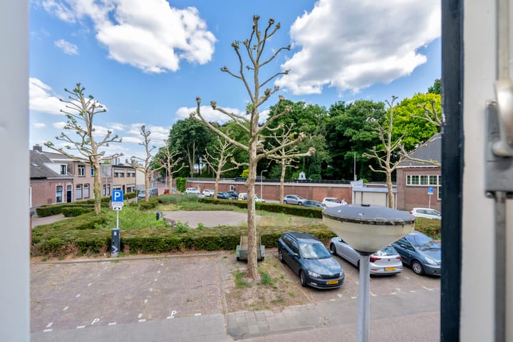 Foto 28 van Paterstraat 49