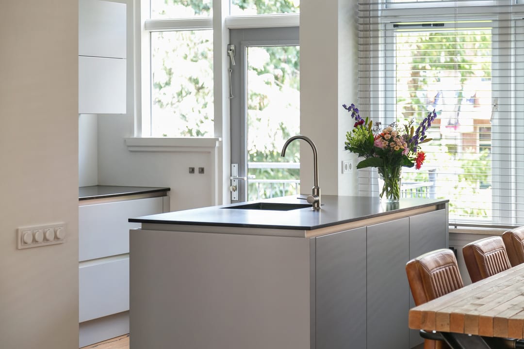 Photo 7 of Nolensstraat 31-B02