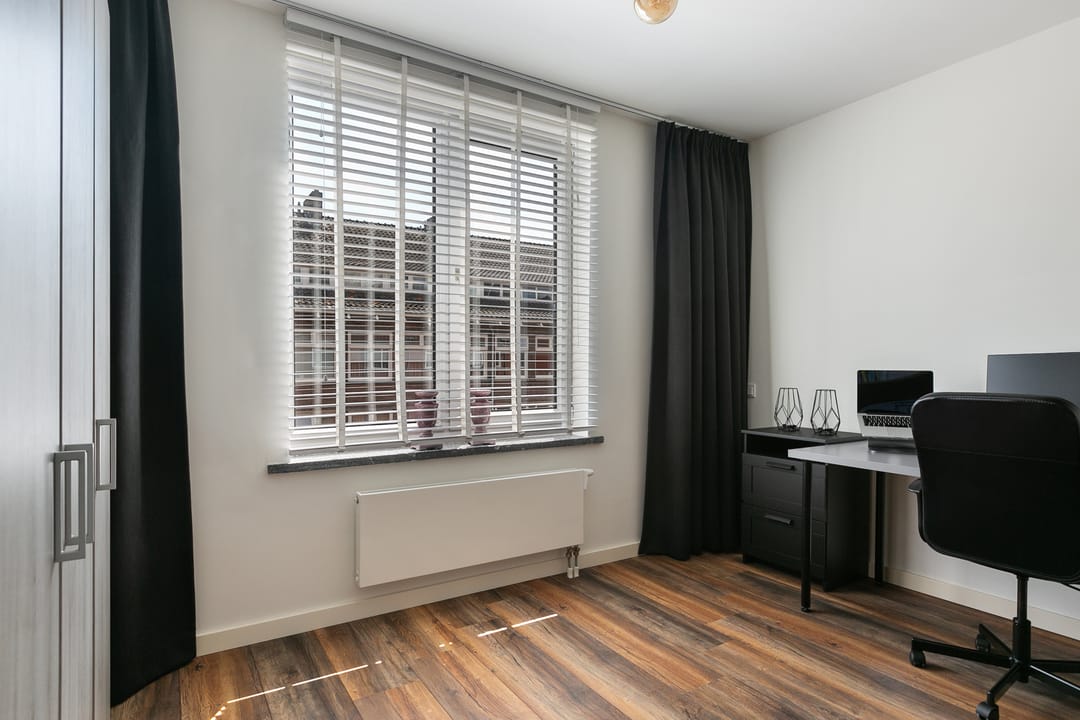 Photo 17 of Nolensstraat 31-B02