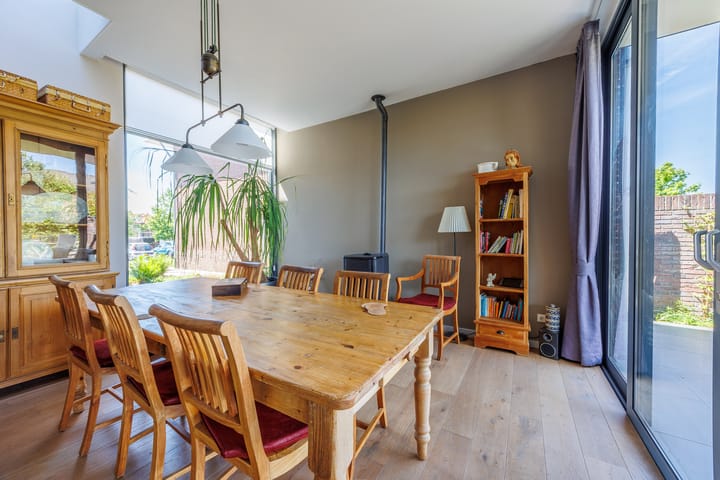 Foto 32 van Emmastraat 30