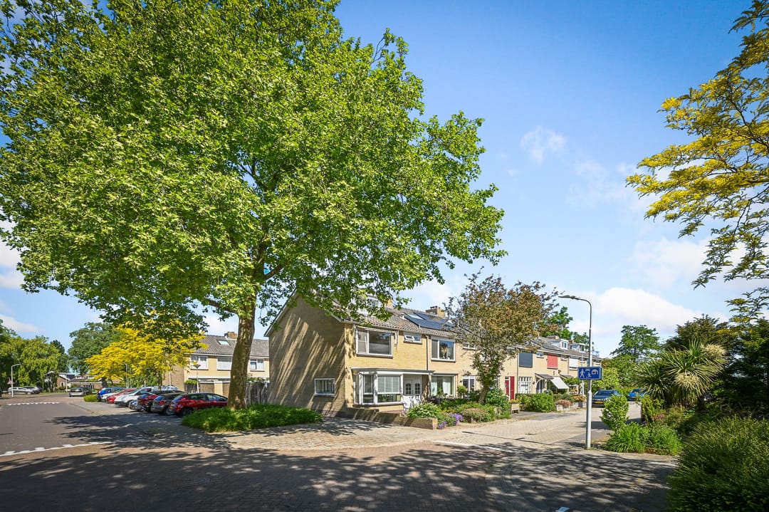 Foto 1 van Kamillestraat 14