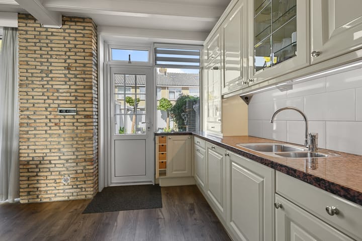 Foto 14 van Kamillestraat 14