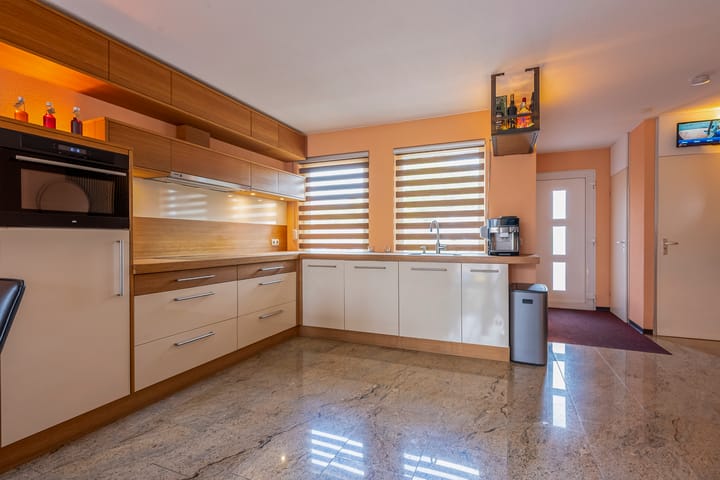 Foto 5 van Fossielenerf 692