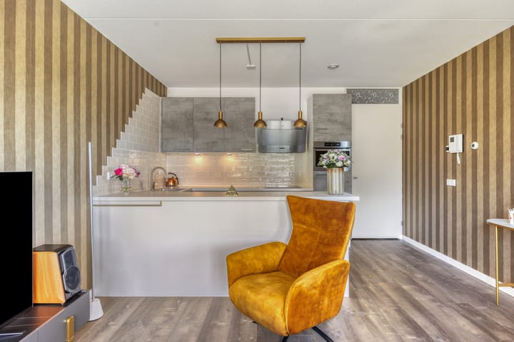 Foto 3 van Makassarweg 1-C