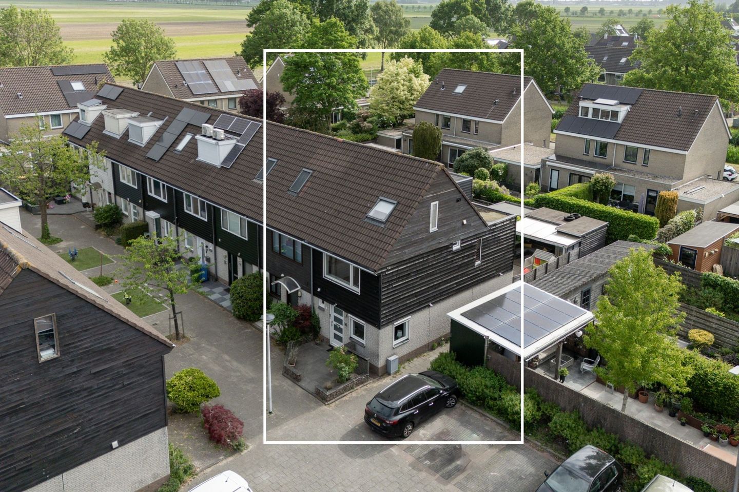 Foto 1 van Betsy Perkstraat 16