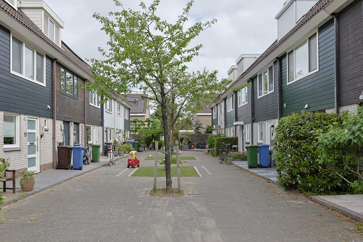 Foto 4 van Betsy Perkstraat 16