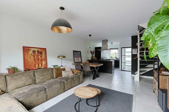 Foto 14 van Betsy Perkstraat 16