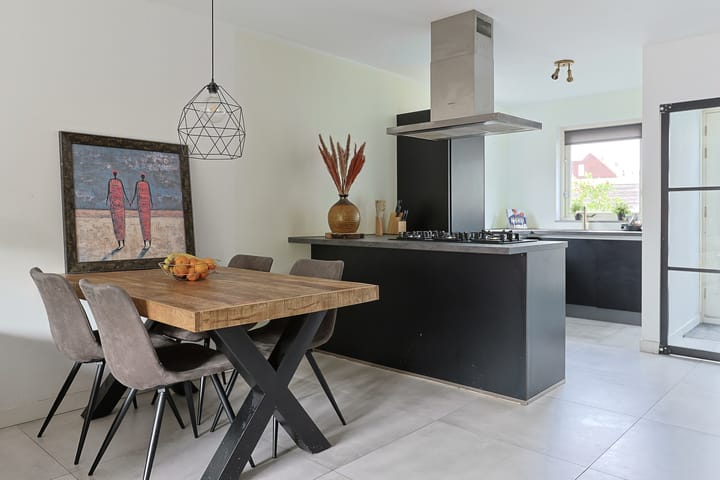 Foto 17 van Betsy Perkstraat 16