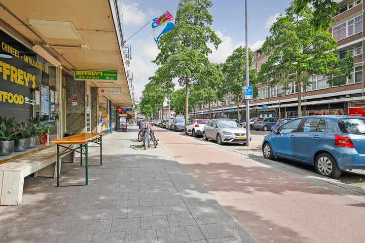 Photo 4 of Krabbendijkestraat 87