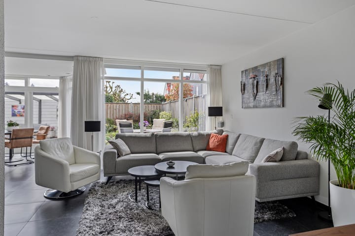 Foto 2 van Dahliastraat 6