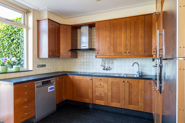 Foto 14 van Plateelbakkerstraat 18