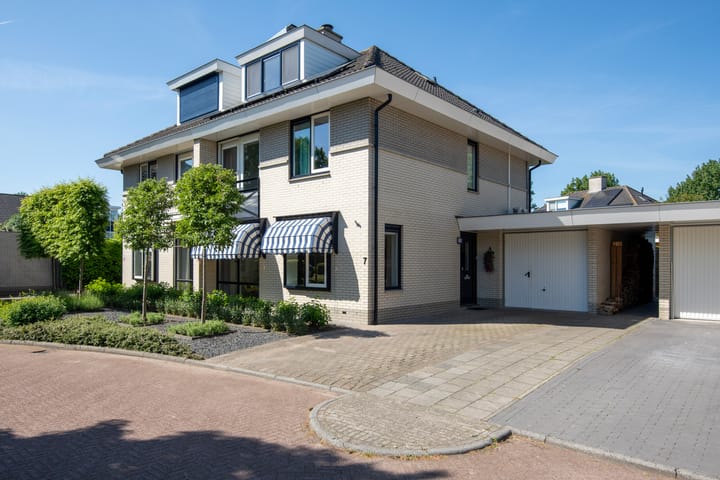 Photo 26 of Weverslaan 7