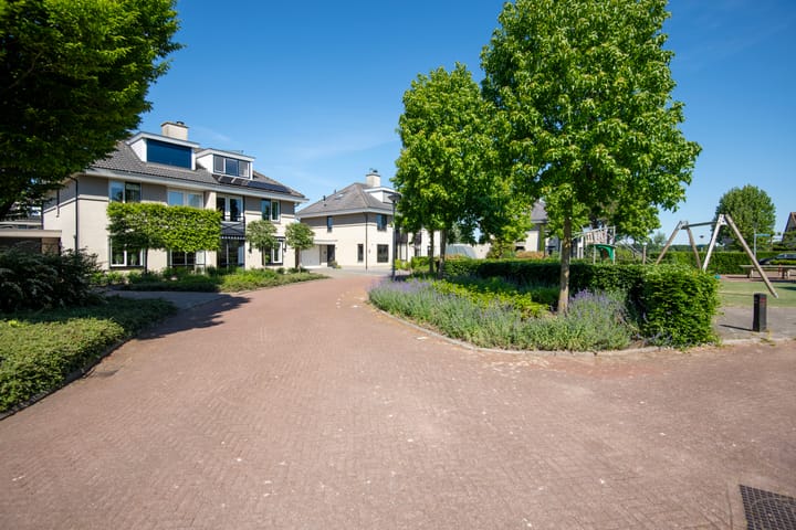 Photo 37 of Weverslaan 7