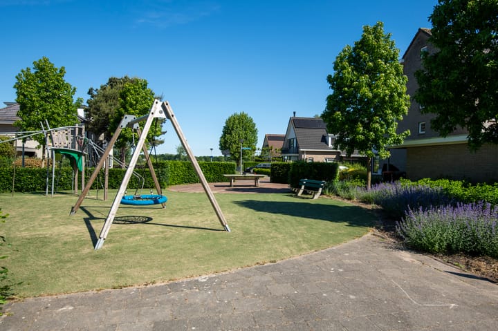 Photo 38 of Weverslaan 7