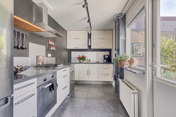 Photo 8 of Prinsenstraat 9