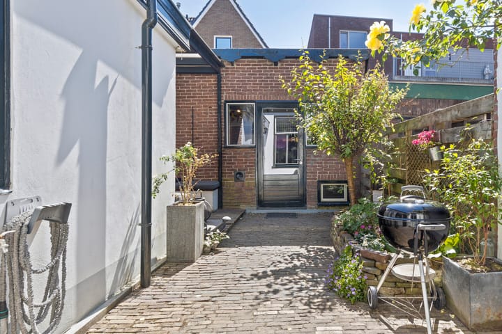 Photo 21 of Prinsenstraat 9