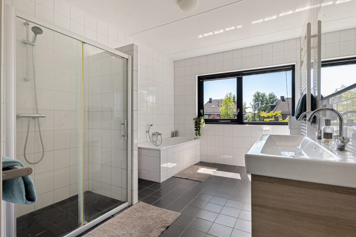 Photo 24 of Prins Clausplantsoen 41