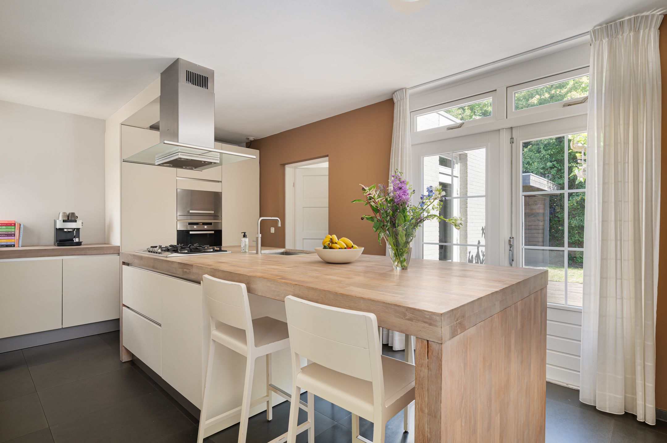 Photo 3 of Mgr. Bekkersplein 8