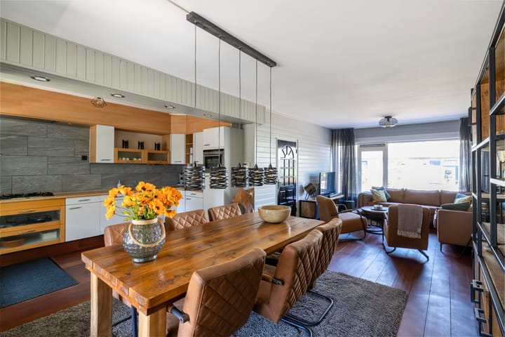 Foto 15 van Kampstraat 10