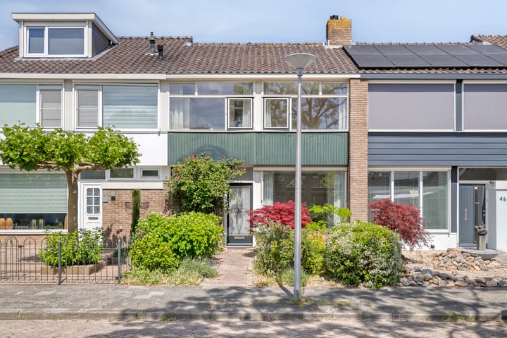 Foto 2 van Tromplaan 48