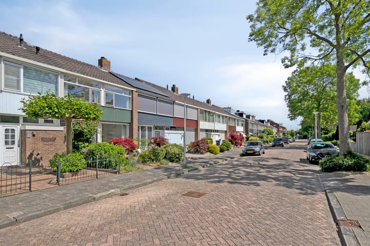 Foto 3 van Tromplaan 48