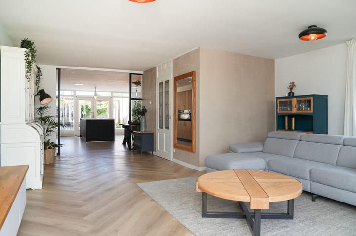 Foto 2 van Jan van Galenstraat 6