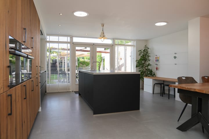 Foto 3 van Jan van Galenstraat 6