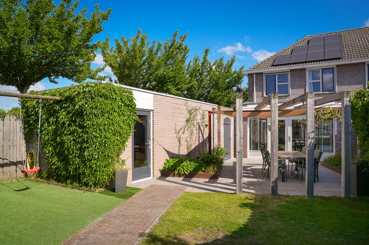 Foto 4 van Jan van Galenstraat 6