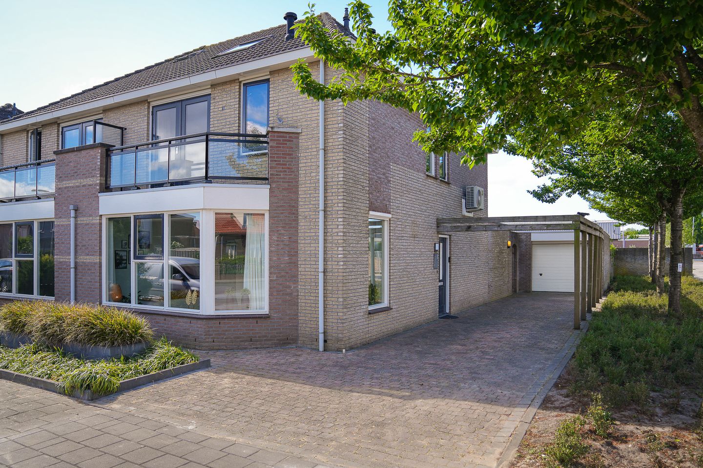 Foto 40 van Jan van Galenstraat 6