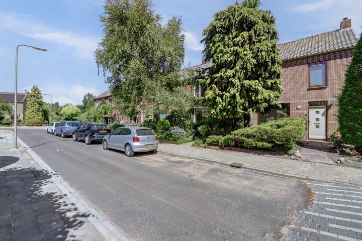 Foto 2 van Patrijzenhof 3