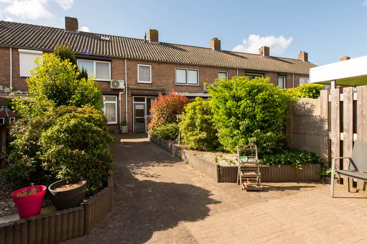 Foto 24 van Edward Jennerstraat 19