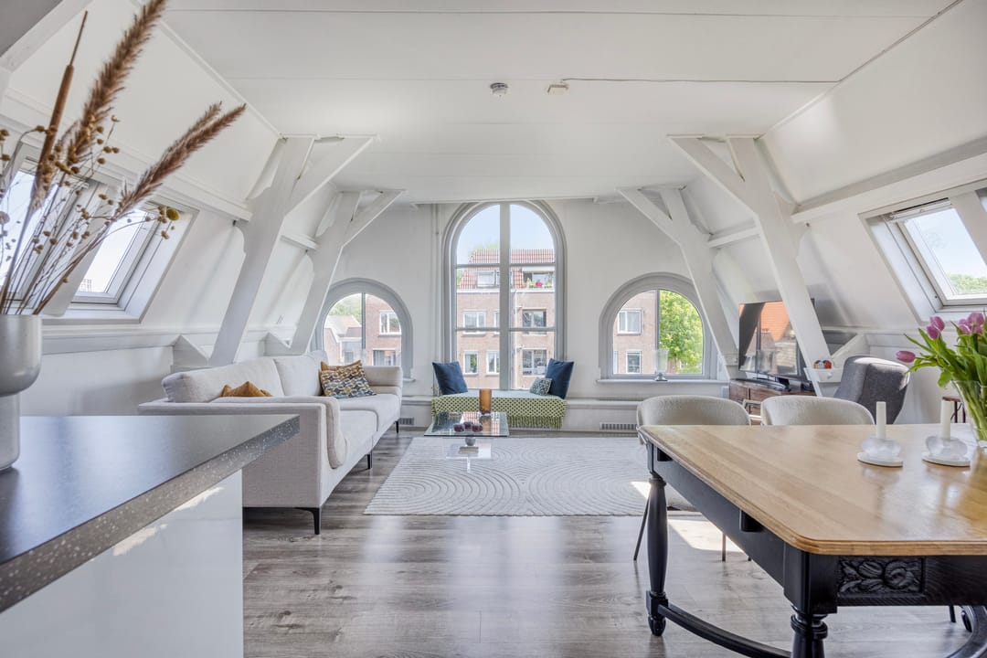 Foto 2 van Luttik Oudorp 49-D