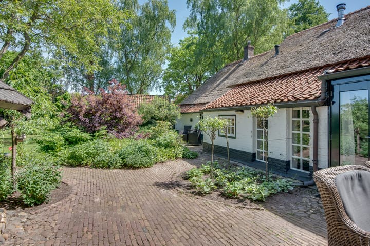 Photo 50 of Overlangelseweg 3