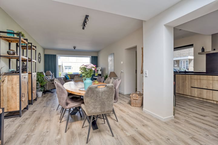 Foto 8 van Kerkweijerstraat 11