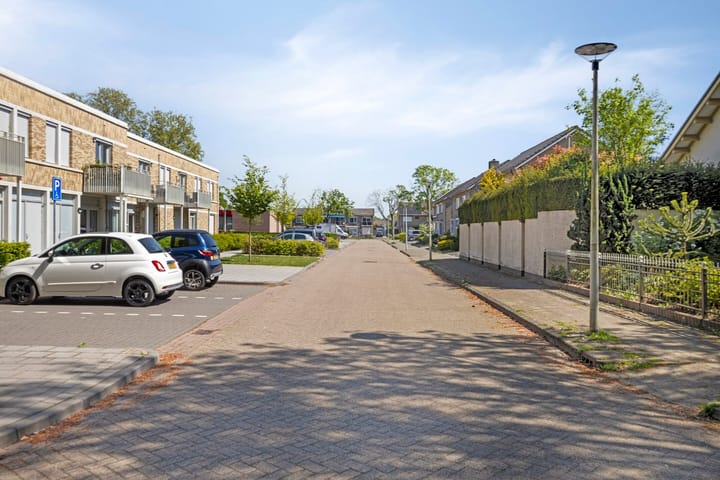 Foto 32 van Kerkweijerstraat 11