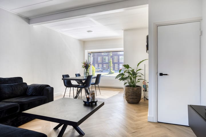 Foto 10 van Burgemeester Van Veenlaan 238