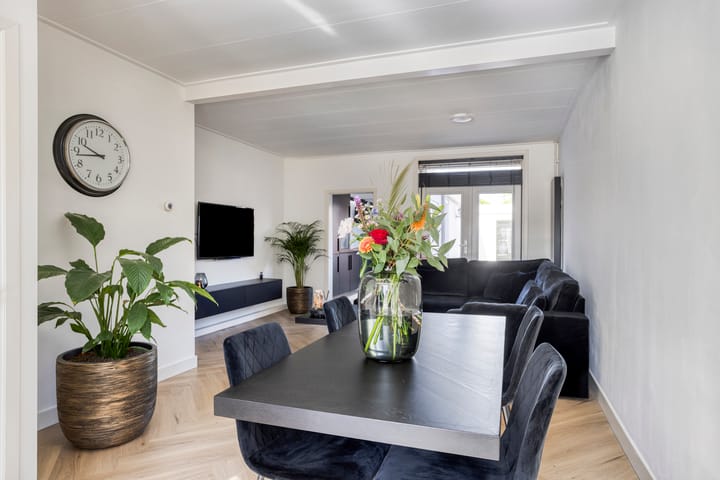 Foto 14 van Burgemeester Van Veenlaan 238