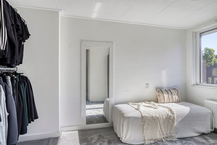 Foto 33 van Burgemeester Van Veenlaan 238