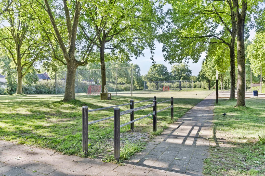 Photo 38 of Burgemeester Van Veenlaan 238